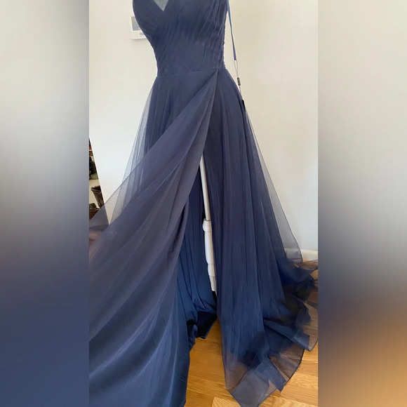 NWT La Femme Illusion A-Line Tulle Ballgown Navy Size 6 - Picture 10 of 16